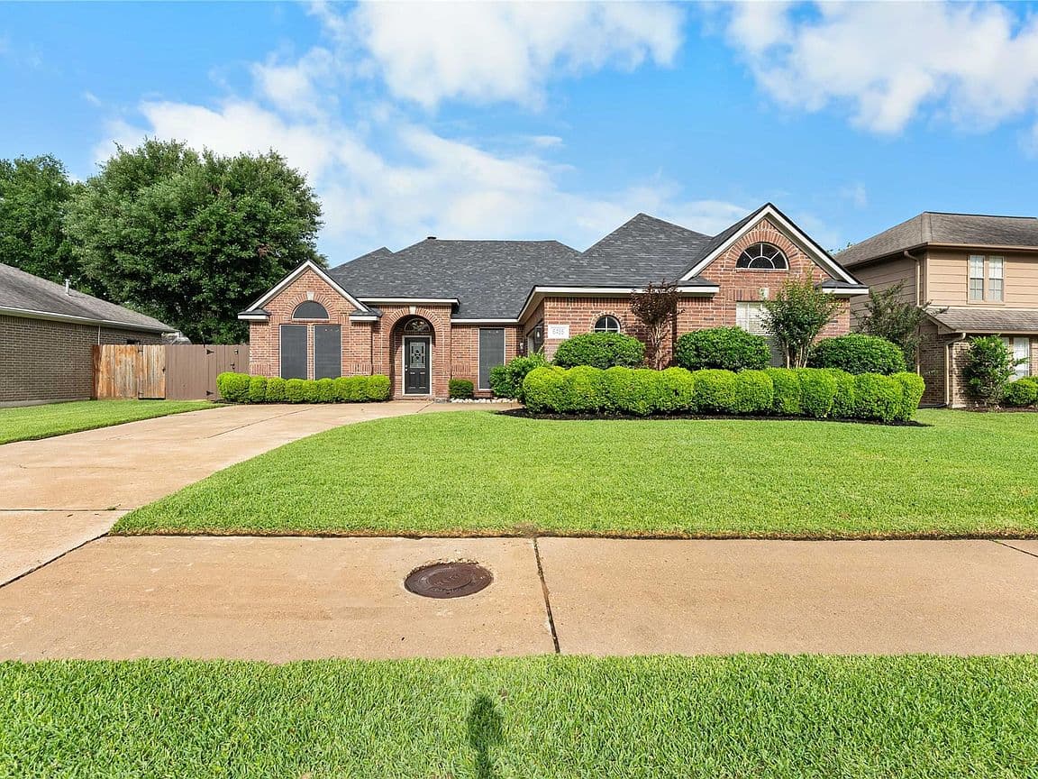 Primary listing photo