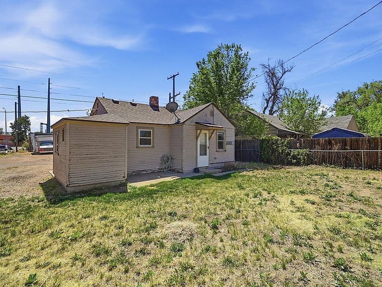 Listing photo 3