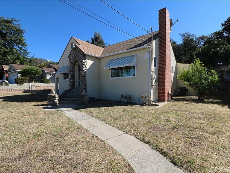 Listing photo 4