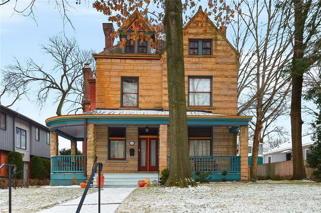 Primary listing photo