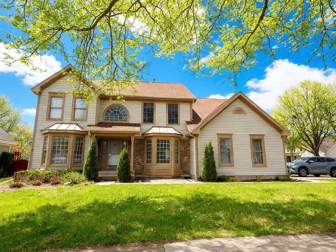 Primary listing photo