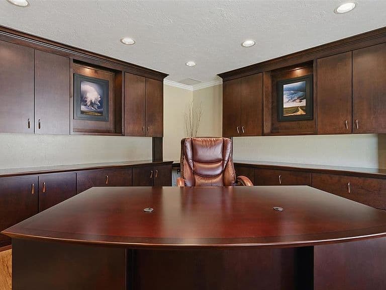 Listing photo 5