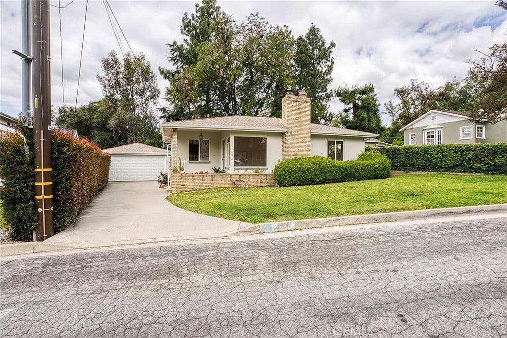 Primary listing photo