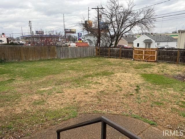 Listing photo 3
