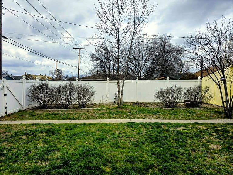 Listing photo 5