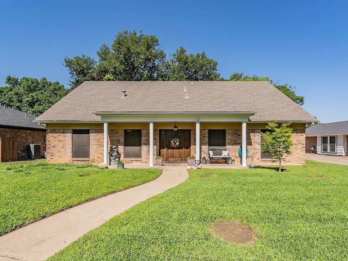 Primary listing photo
