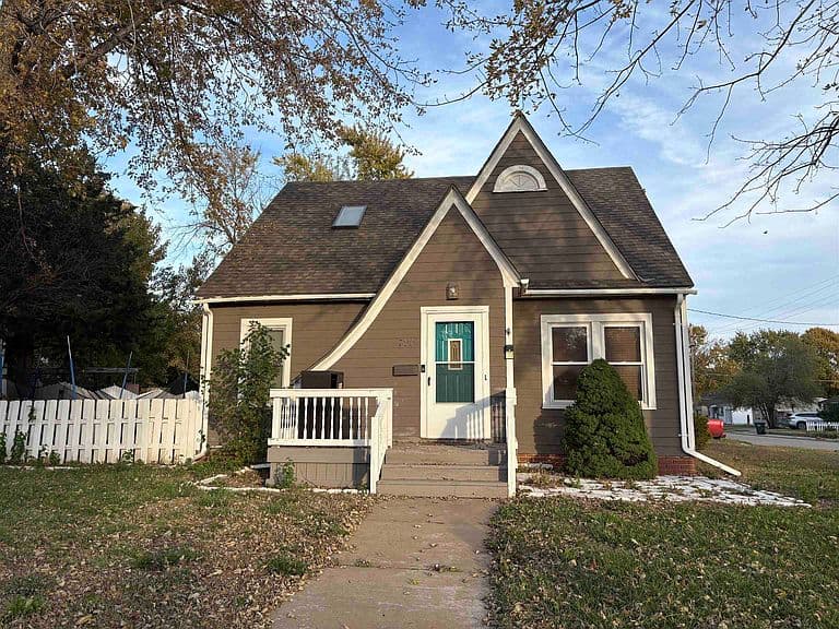 Listing photo 4