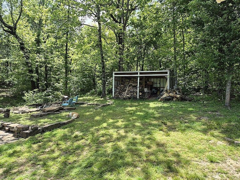 Listing photo 5