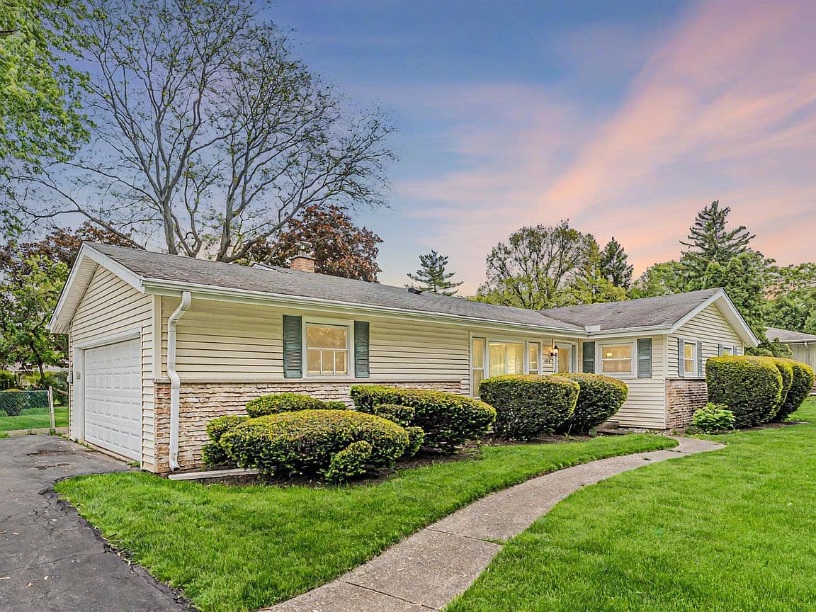 Primary listing photo