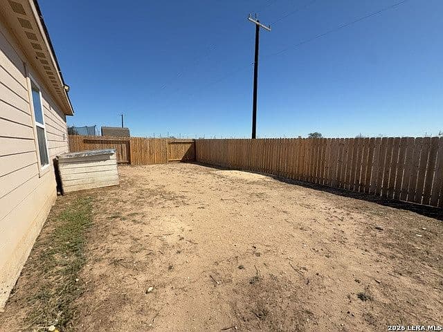 Listing photo 5