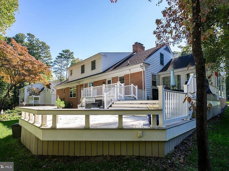 Listing photo 4
