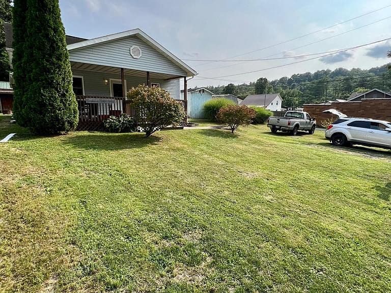 Listing photo 4