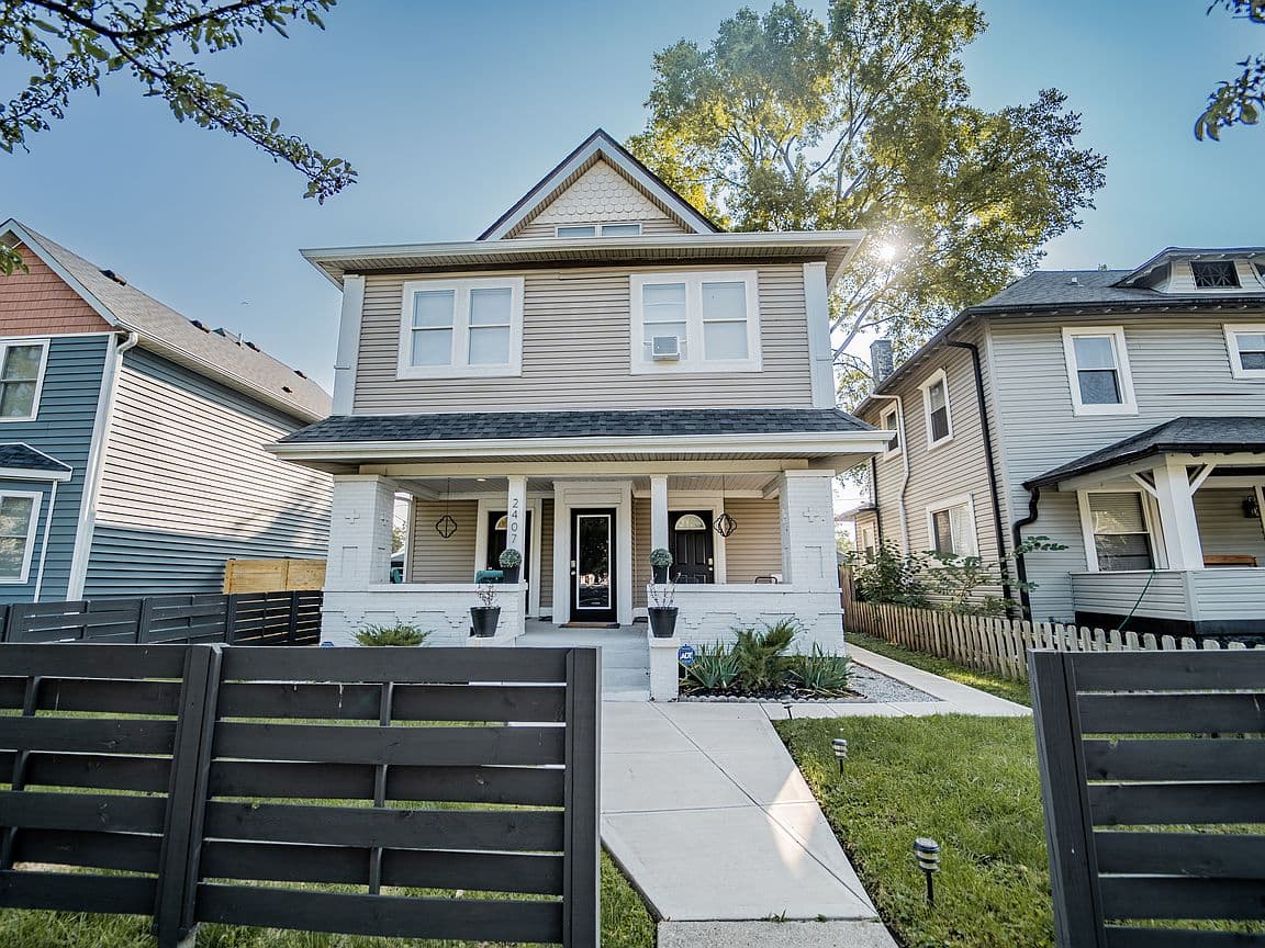 Primary listing photo