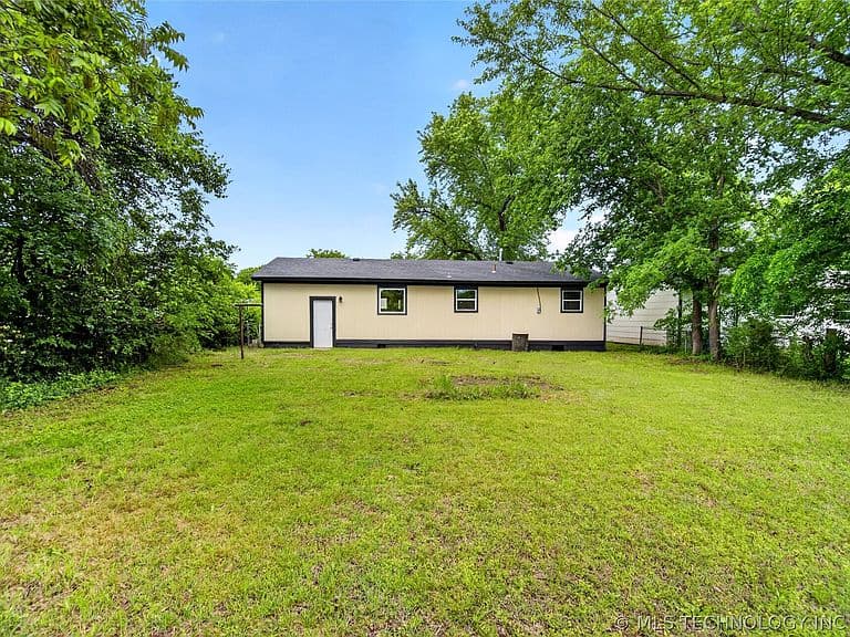 Listing photo 4