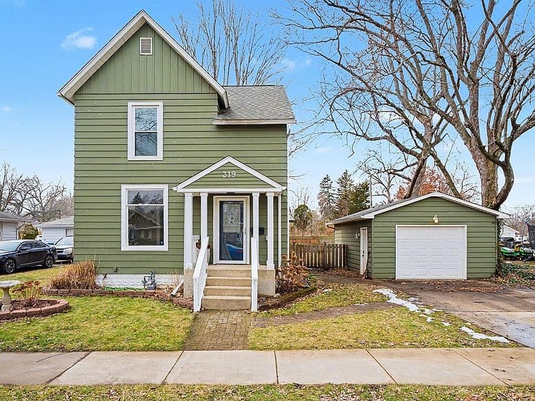 Listing photo 2