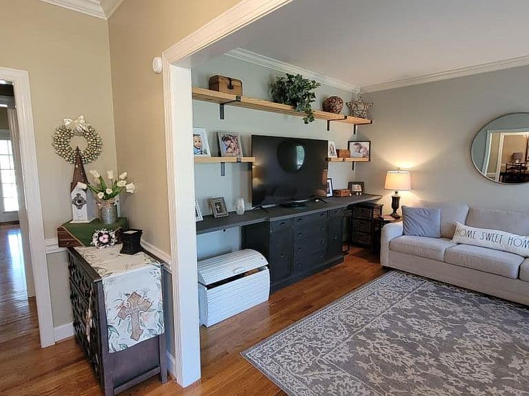 Listing photo 5