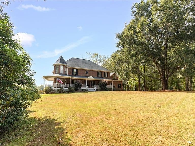 Listing photo 4
