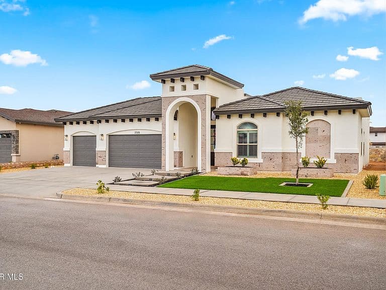 Listing photo 3