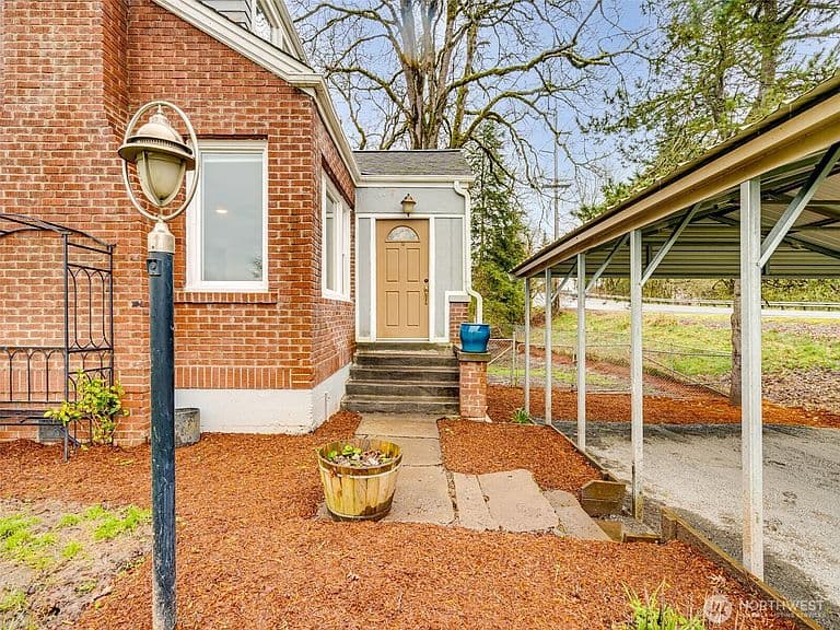 Listing photo 5