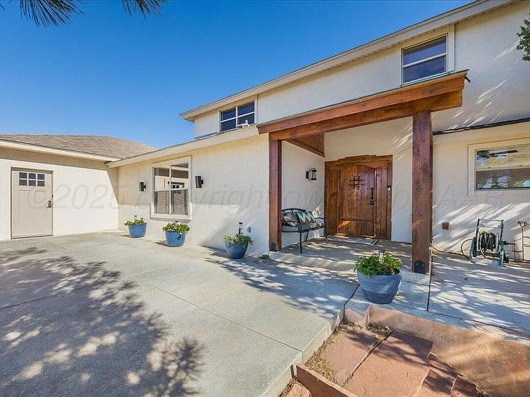 Listing photo 5