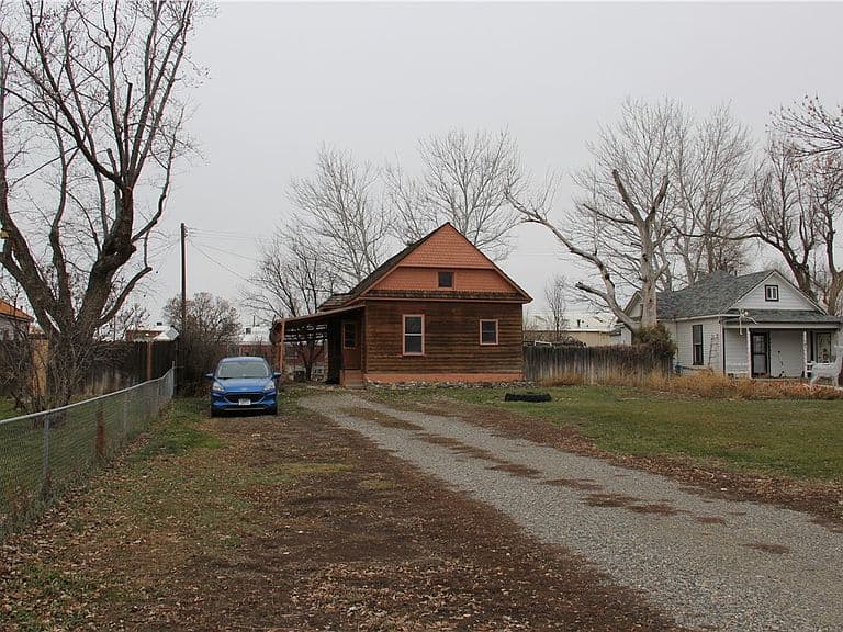 Listing photo