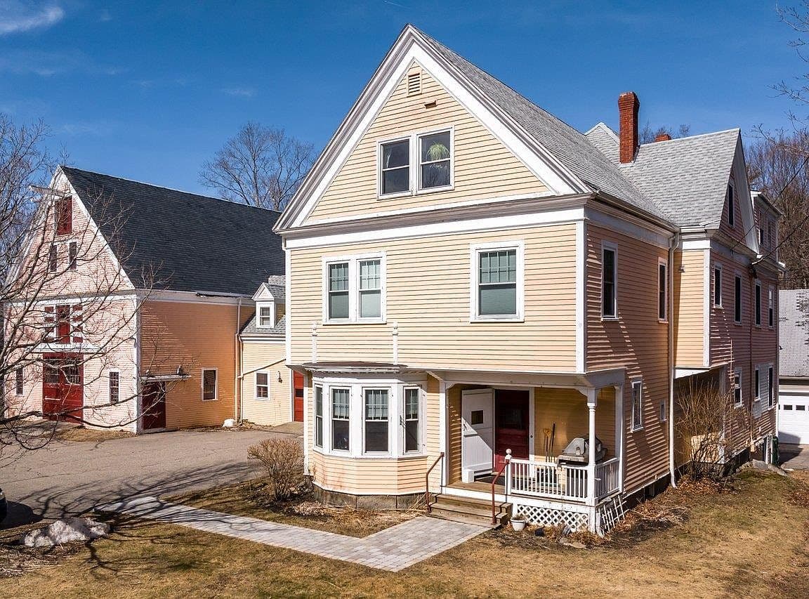 Primary listing photo