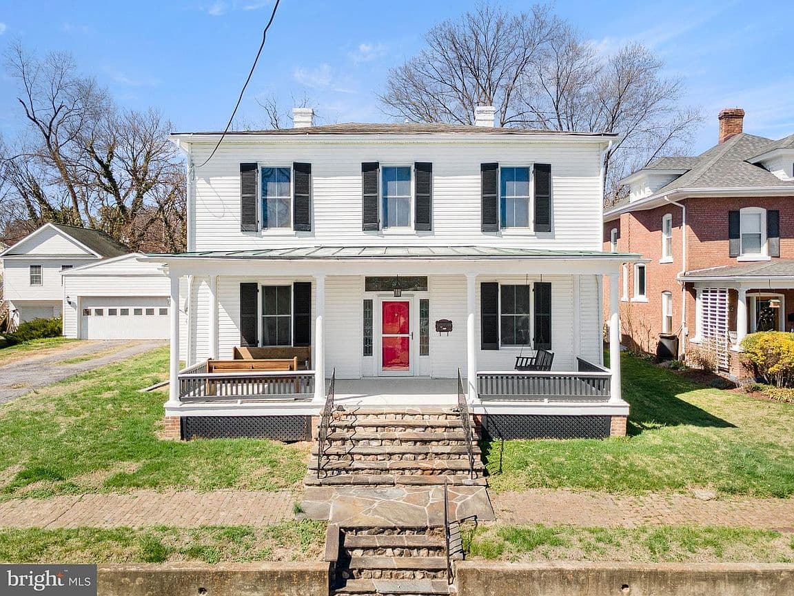 Primary listing photo