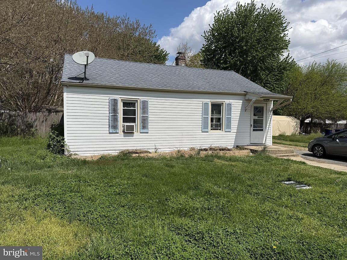 Primary listing photo