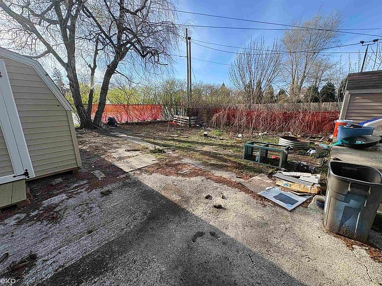Listing photo 4
