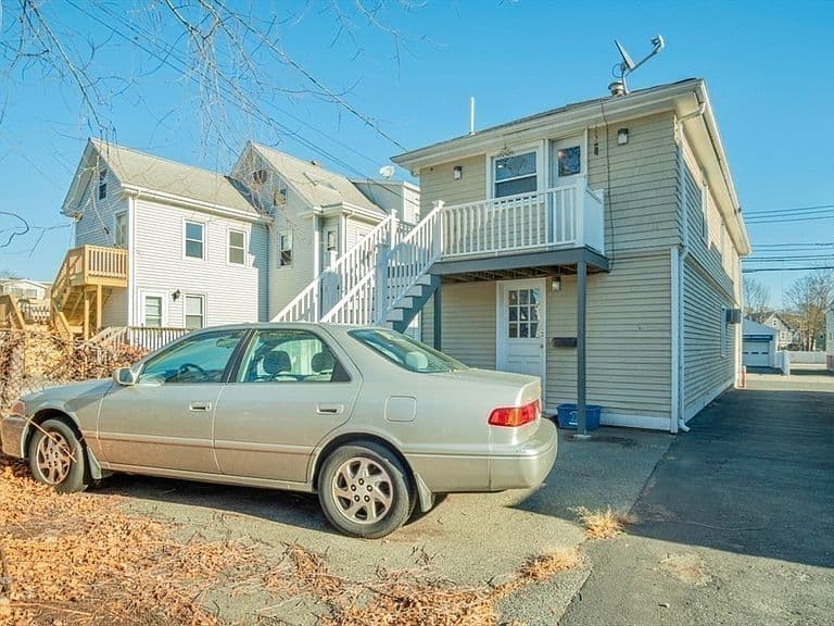 Listing photo 5