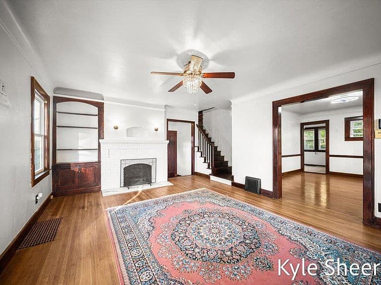 Listing photo 4