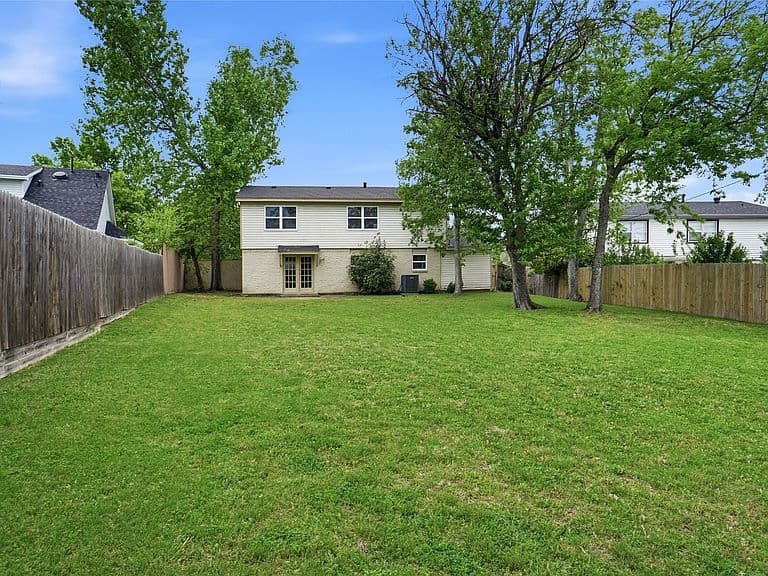 Listing photo 4
