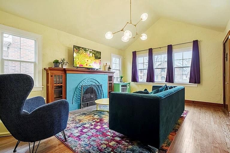 Listing photo 5