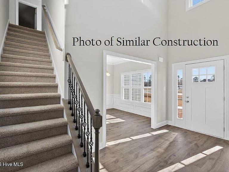 Listing photo 5