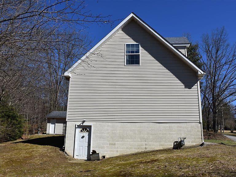 Listing photo 4