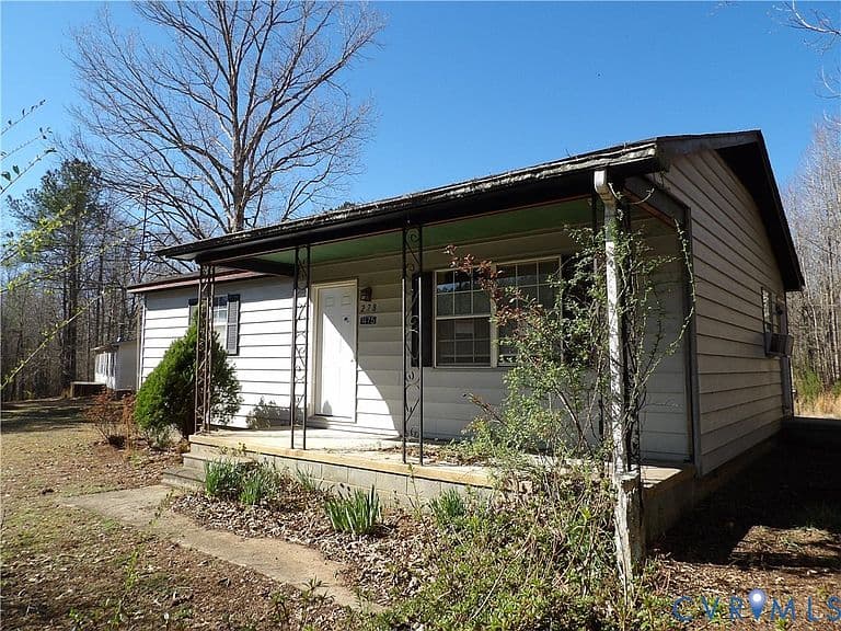 Listing photo 2