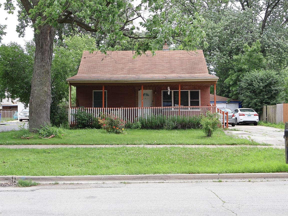 Primary listing photo