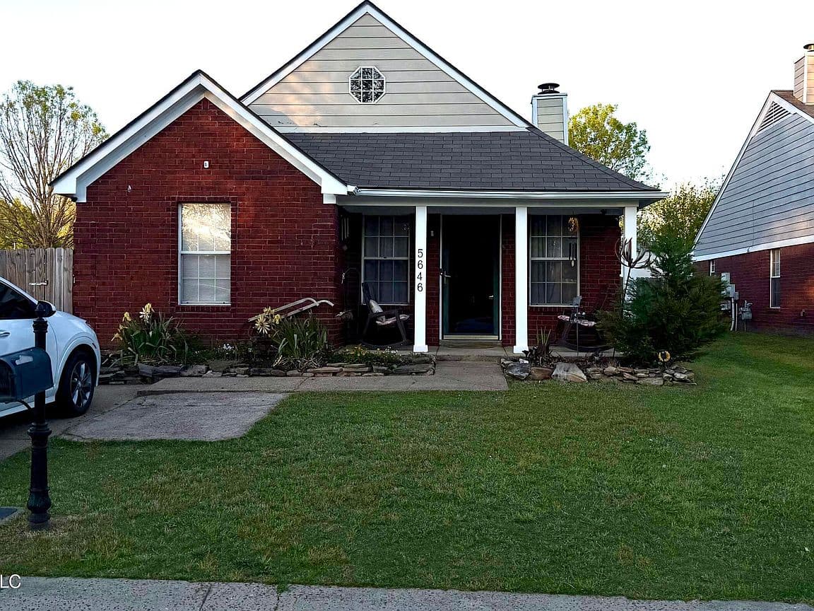 Primary listing photo