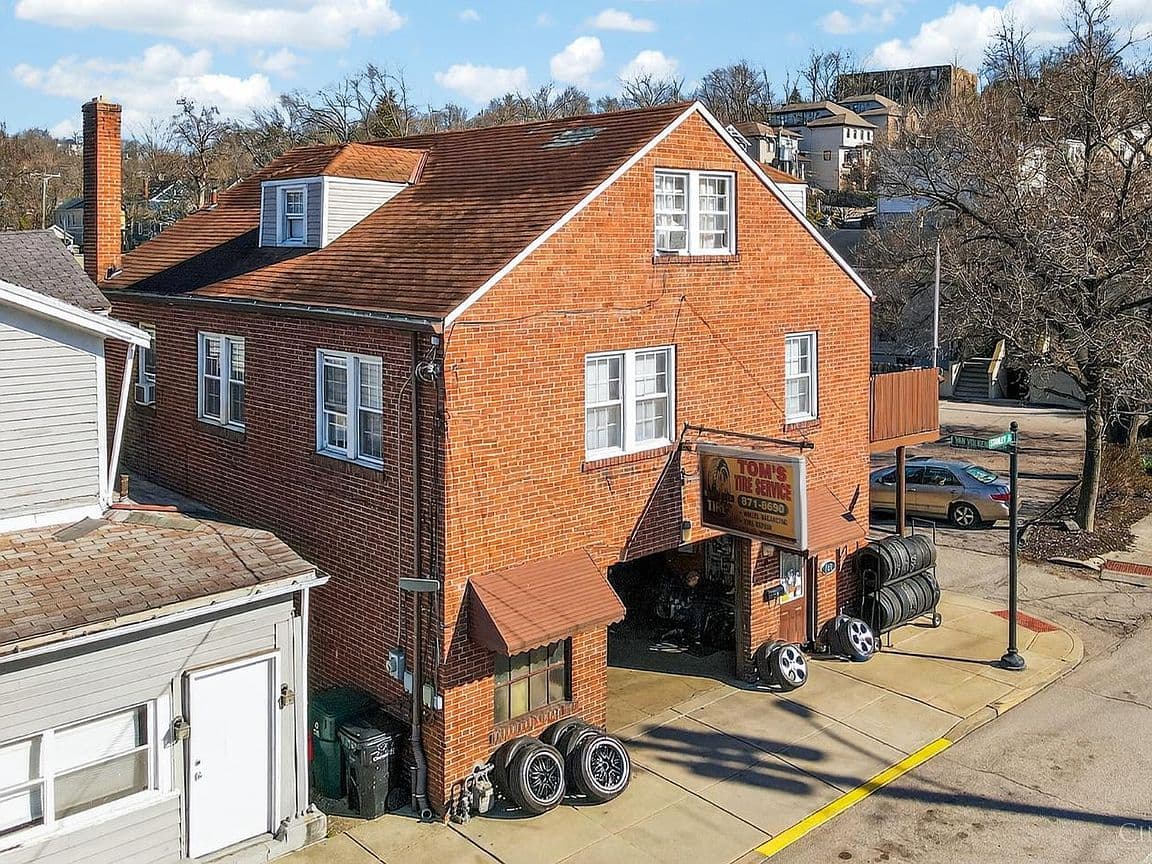 Primary listing photo