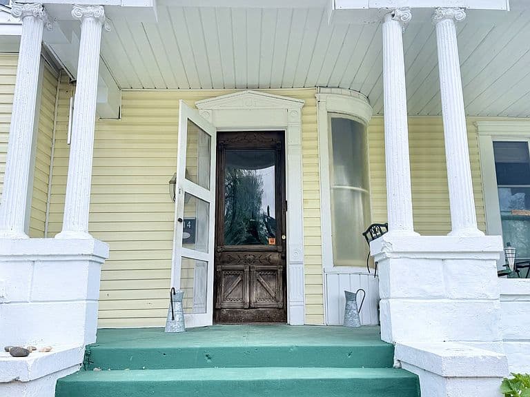 Listing photo 5
