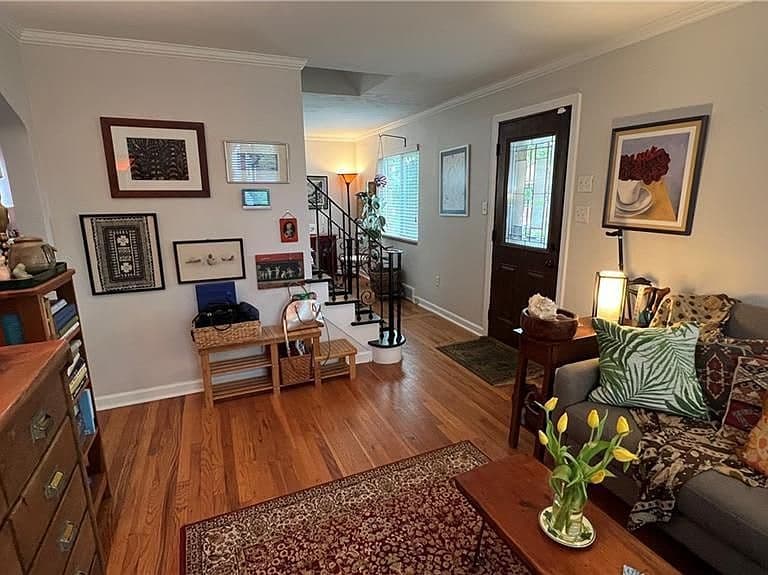 Listing photo 5