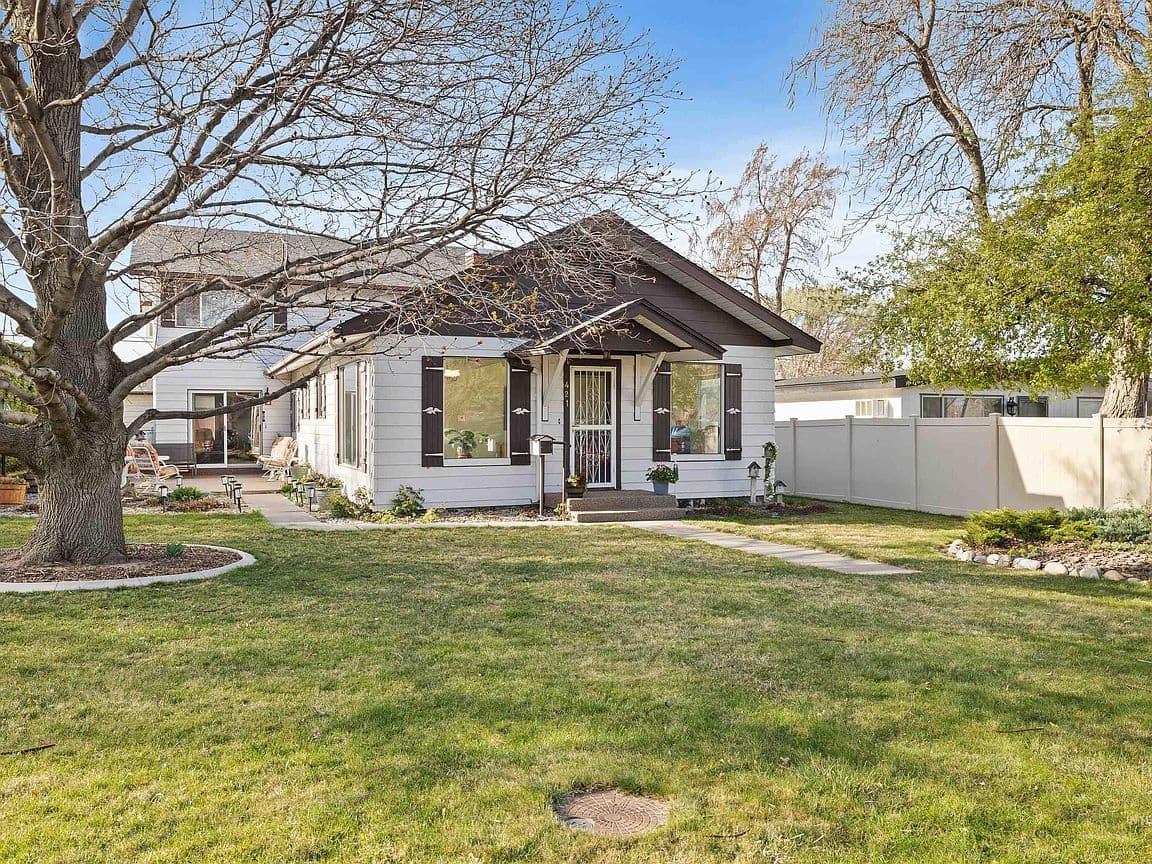 Primary listing photo