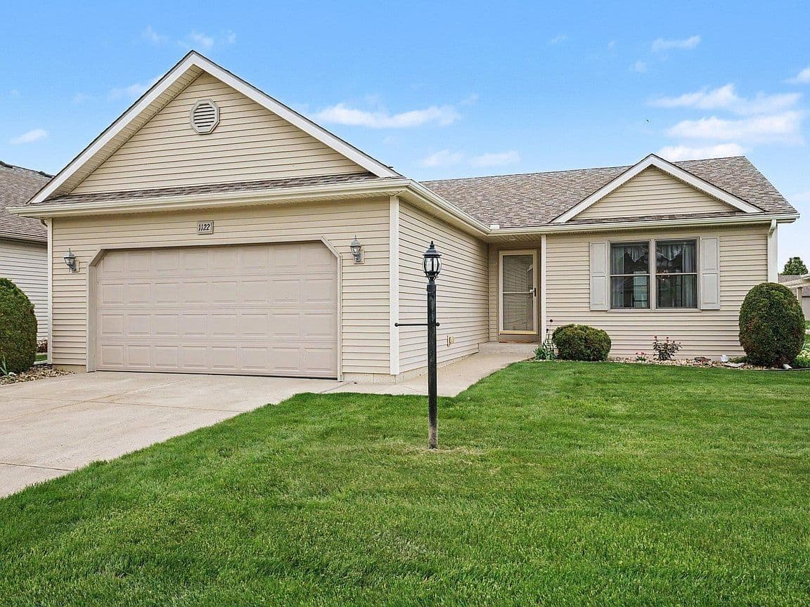 Primary listing photo