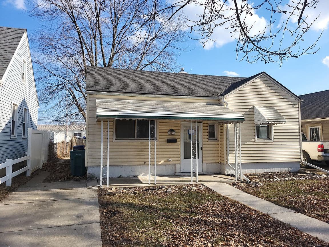 Primary listing photo