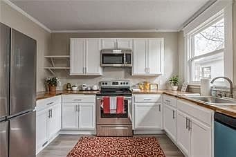 Listing photo 4