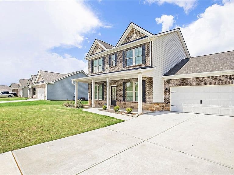Listing photo 4
