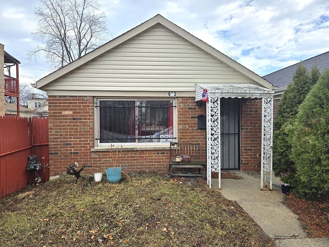Primary listing photo