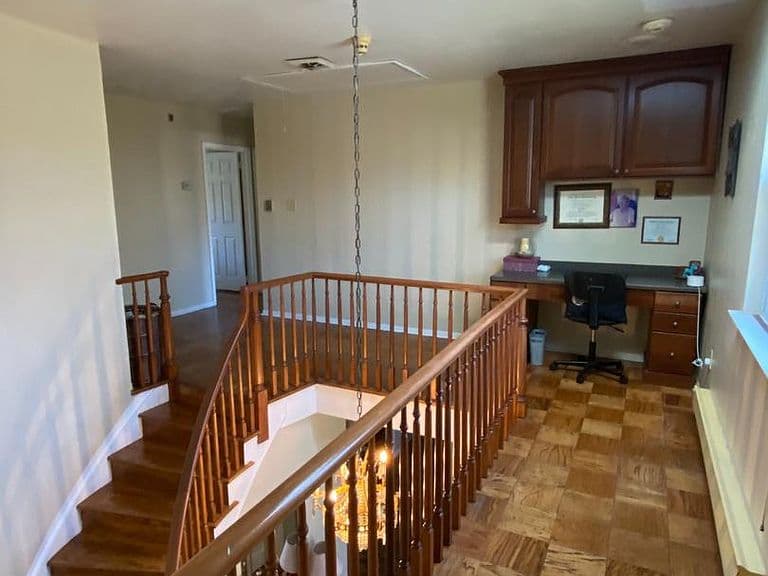 Listing photo 5