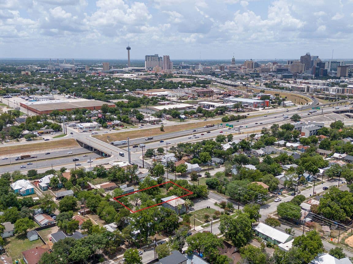Primary listing photo