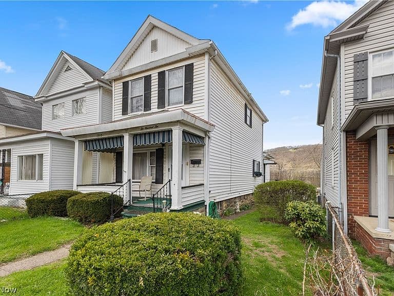 Listing photo 2